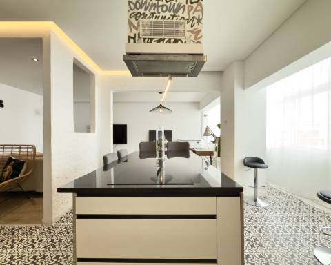 Excelente apartamento luminoso de 81 m² I 2 quartos I No coração de Faro