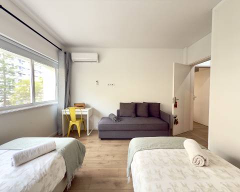 Excelente apartamento luminoso de 81 m² I 2 quartos I No coração de Faro