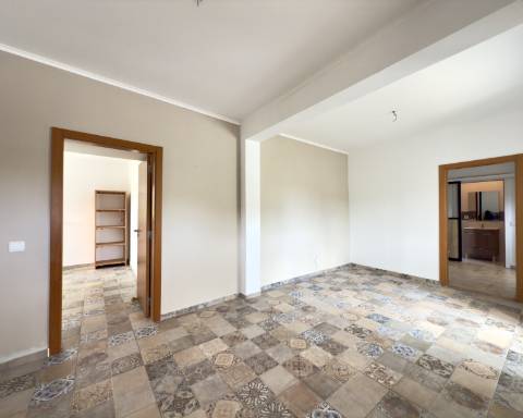 Casa tradicional renovada I 2 quartos I Terreno de 4383 m² com vistas magníficas para o campo I Perto de Loulé