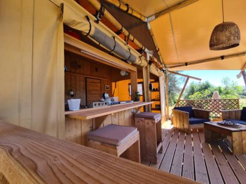 Casa tradicional renovada I 2 quartos I Terreno de 4383 m² com vistas magníficas para o campo I Perto de Loulé