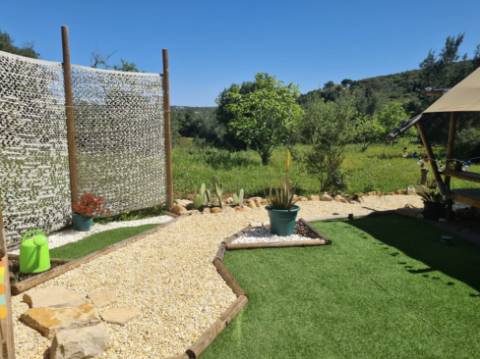 Casa tradicional renovada I 2 quartos I Terreno de 4383 m² com vistas magníficas para o campo I Perto de Loulé