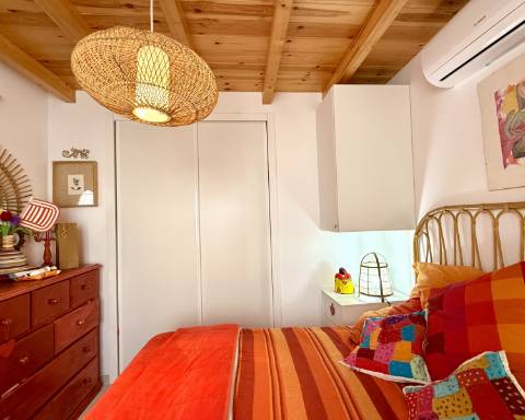 Casa geminada com charme I T2 +1 I Quintal I Centro de Vila Real de Santo António