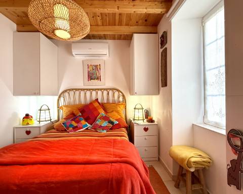 Casa geminada com charme I T2 +1 I Quintal I Centro de Vila Real de Santo António