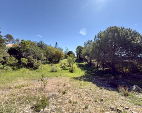 Oportunidade Excecional: Terreno com projeto aprovado para moradia com vista panorâmica para o mar | 3 Quartos | Piscina | Quinta das Raposeiras I Santa Barbara de Nexe