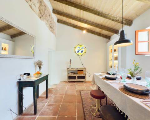 Propriedade de exceção em Estoi: Duas Quintas de Charme com Vista Mar Panorâmica | 3 Suites | Piscina | Terreno de 5800 m²