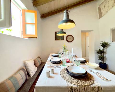 Propriedade de exceção em Estoi: Duas Quintas de Charme com Vista Mar Panorâmica | 3 Suites | Piscina | Terreno de 5800 m²