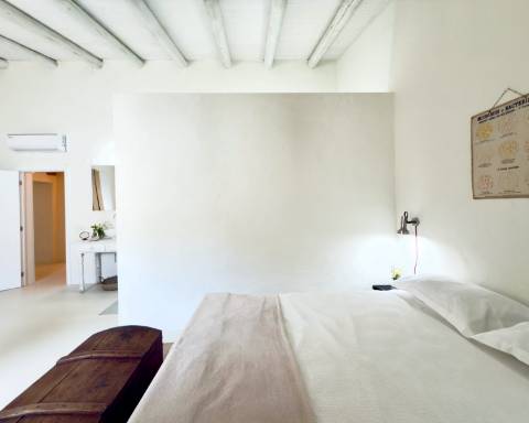 Propriedade de exceção em Estoi: Duas Quintas de Charme com Vista Mar Panorâmica | 3 Suites | Piscina | Terreno de 5800 m²