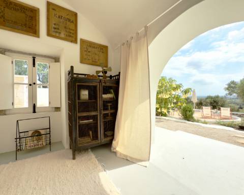 Propriedade de exceção em Estoi: Duas Quintas de Charme com Vista Mar Panorâmica | 3 Suites | Piscina | Terreno de 5800 m²