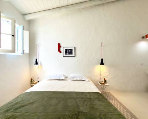 Propriedade de exceção em Estoi: Duas Quintas de Charme com Vista Mar Panorâmica | 3 Suites | Piscina | Terreno de 5800 m²