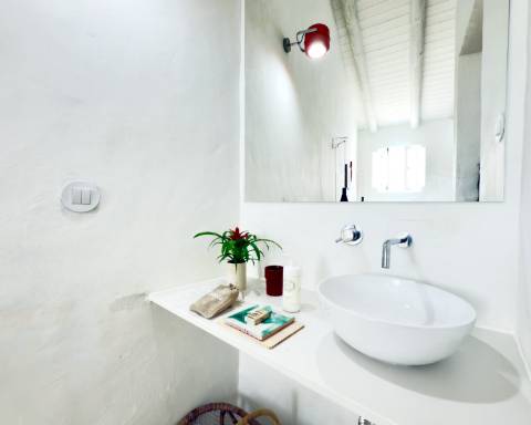 Propriedade de exceção em Estoi: Duas Quintas de Charme com Vista Mar Panorâmica | 3 Suites | Piscina | Terreno de 5800 m²