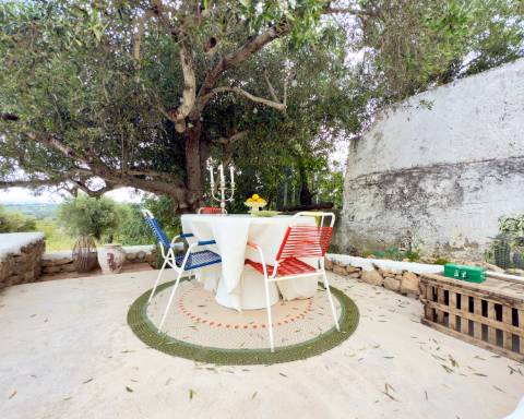 Propriedade de exceção em Estoi: Duas Quintas de Charme com Vista Mar Panorâmica | 3 Suites | Piscina | Terreno de 5800 m²