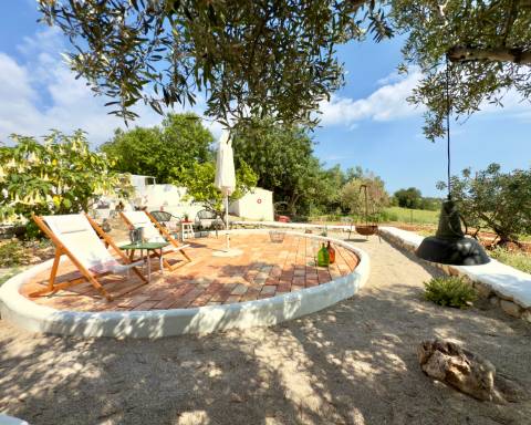 Propriedade de exceção em Estoi: Duas Quintas de Charme com Vista Mar Panorâmica | 3 Suites | Piscina | Terreno de 5800 m²