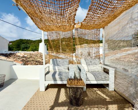 Propriedade de exceção em Estoi: Duas Quintas de Charme com Vista Mar Panorâmica | 3 Suites | Piscina | Terreno de 5800 m²