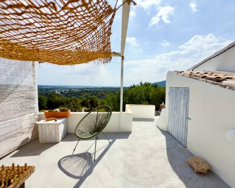 Propriedade de exceção em Estoi: Duas Quintas de Charme com Vista Mar Panorâmica | 3 Suites | Piscina | Terreno de 5800 m²