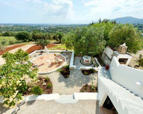 Propriedade de exceção em Estoi: Duas Quintas de Charme com Vista Mar Panorâmica | 3 Suites | Piscina | Terreno de 5800 m²