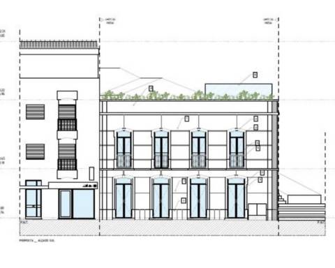 Casa Senhorial de Charme em Silves | 240 m² | Projeto Aprovado | T4 | Com Piscina no Terraço