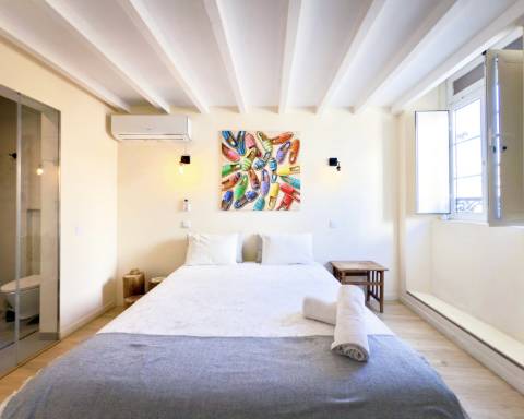 Encantadora Moradia de 2 quartos I Terraço I Rooftop Panorâmico I Localização Ideal no Coração de Faro.