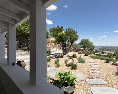 Casa de charme chave na mão com jardim suspenso | T2+1 | Vista espetacular sobre o Alqueva