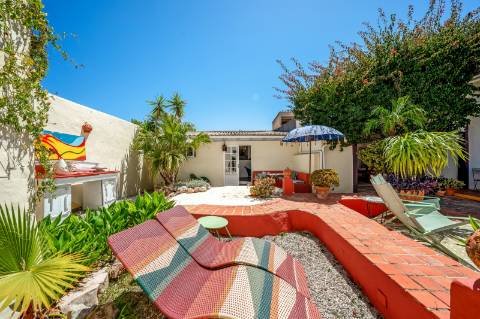 Uma Alma Boémia no Coração do Algarve! Magnífica Quinta Tradicional de Charme | 8 Quartos | Pátio | Jardim | Moncarapacho'