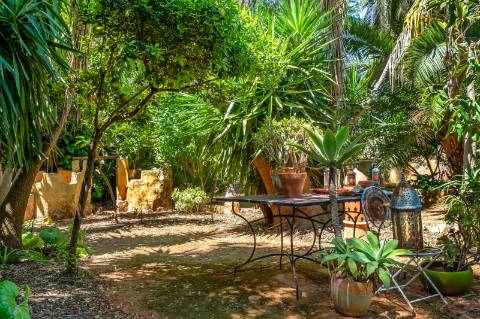 Uma Alma Boémia no Coração do Algarve! Magnífica Quinta Tradicional de Charme | 8 Quartos | Pátio | Jardim | Moncarapacho'