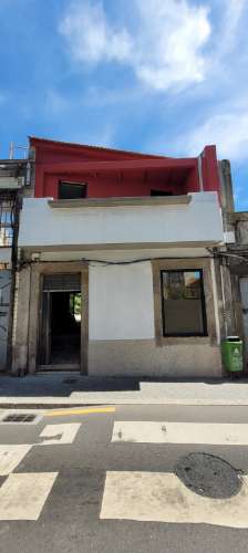 Moradia Remodelada raiz Porto- Areosa