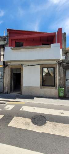 Moradia Remodelada raiz Porto- Areosa