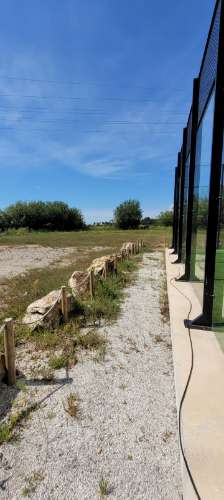 Armazém Gondomar com 2 negócios