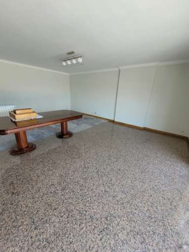 T5 Duplex recuado com terraço Antas- Avenida Combatentes/Praça Velasquez