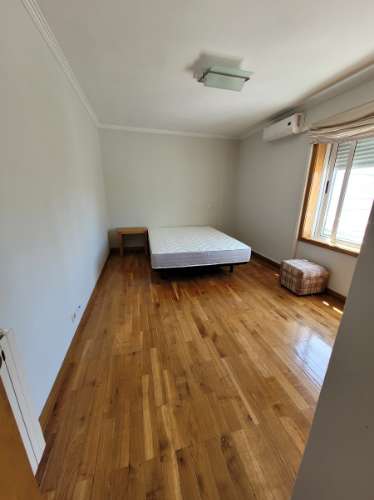 T5 Duplex recuado com terraço Antas- Avenida Combatentes/Praça Velasquez