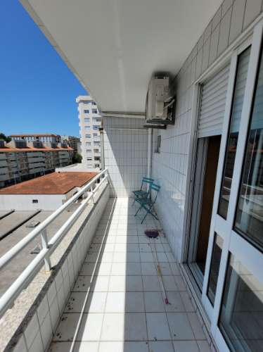 T5 Duplex recuado com terraço Antas- Avenida Combatentes/Praça Velasquez