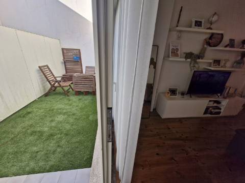 T1 com terraço/jardim Porto