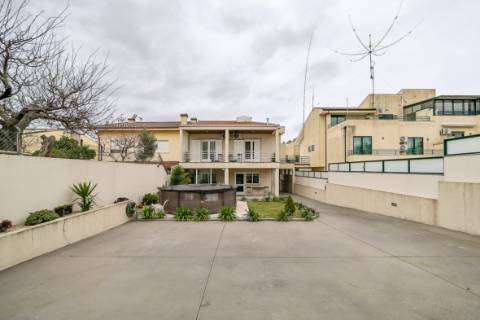 Moradia independente V4+ Escritório