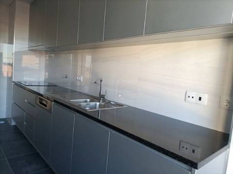 NOVO Apartamento T4 na Boavista com terraço