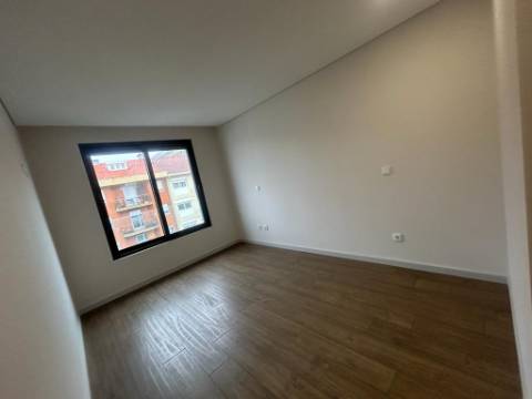 NOVO Apartamento T4 na Boavista com terraço