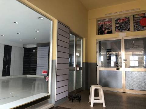 Loja no centro da Vila de Torre de Moncorvo