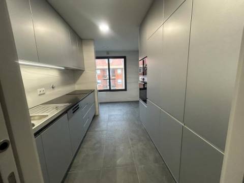 NOVO Apartamento T3 na Boavista