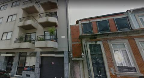 Moradia para reconstruir e aumentar, Av Boavista