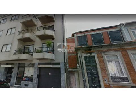 Moradia para reconstruir e aumentar, Av Boavista