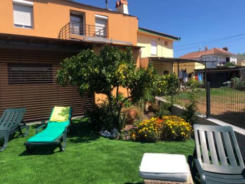 Propriedade com 3 Apatamentos T2 l Melres, Gondomar