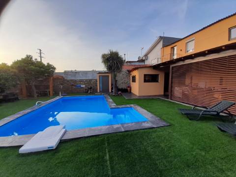 Propriedade com 3 Apatamentos T2 l Melres, Gondomar