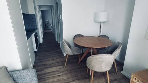 Apartamento T1+1 Mobilado Francos