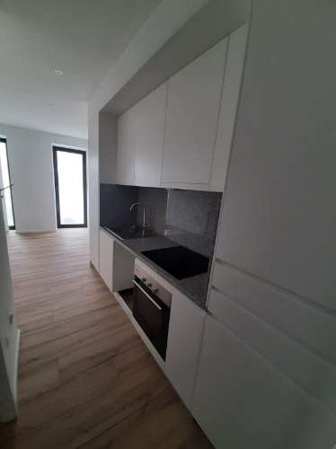 Apartamento T1+1 Mobilado Francos