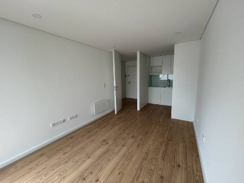 Apartamento T1 Parque dos Sobreiros, Paranhos