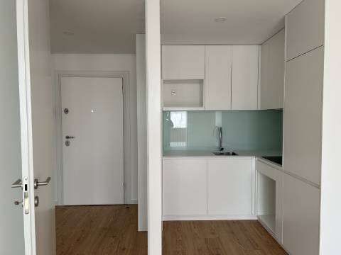 Apartamento T1 Parque dos Sobreiros, Paranhos