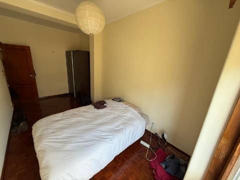 Oportunidade Única na Baixa do Porto - T2 a poucos minutos do Palácio de Cristal