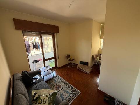 Oportunidade Única na Baixa do Porto - T2 a poucos minutos do Palácio de Cristal