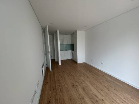 Apartamento T1 Parque dos Sobreiros, Paranhos