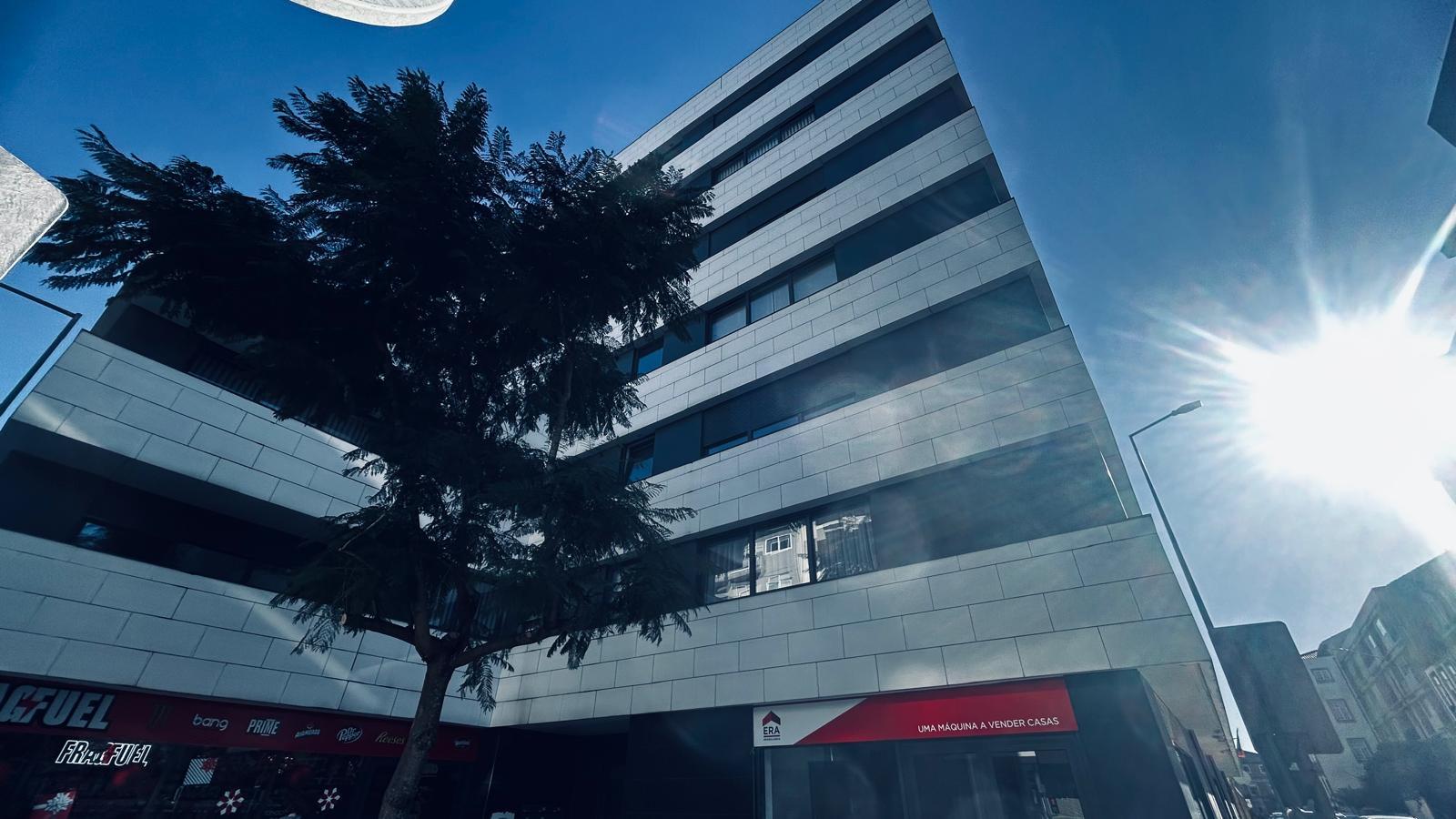 Apartamento T2 de Luxo na Boavista - Conforto, Elegância e Localização Premium