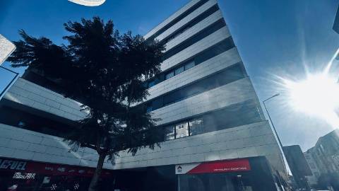 Apartamento T2 de Luxo na Boavista - Conforto, Elegância e Localização Premium