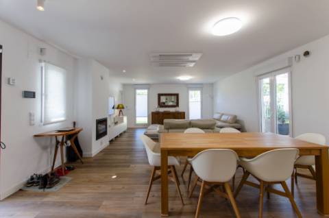 Quinta em Serradas, com terreno de 17.000m²